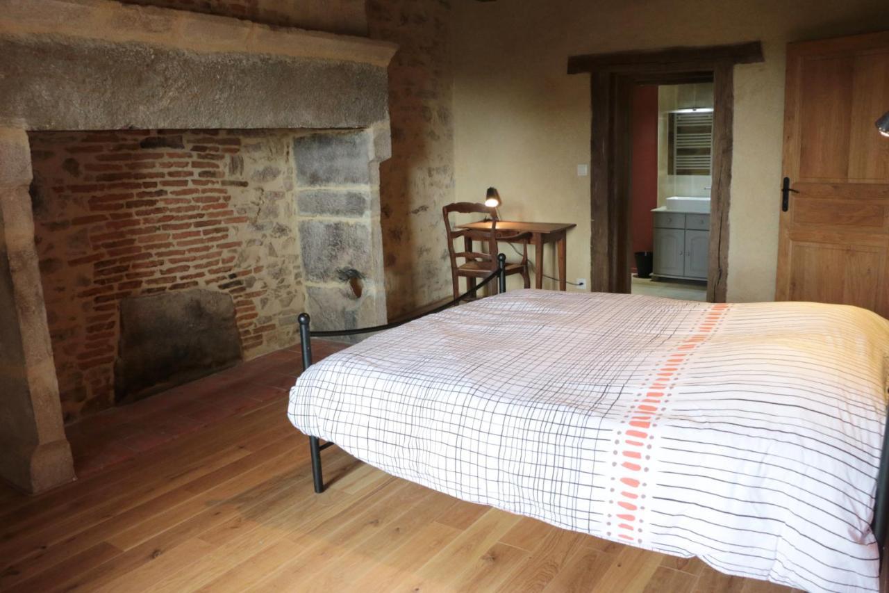 Grande maison de caractère en pierres -superbe vue Saint-Cirgues  Extérieur photo