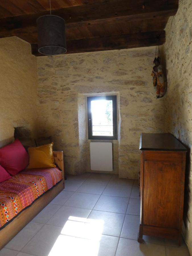 Grande maison de caractère en pierres -superbe vue Saint-Cirgues  Extérieur photo